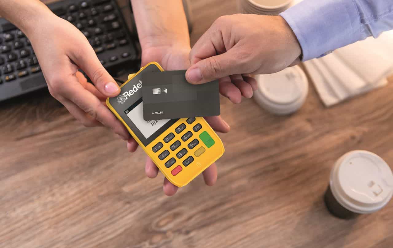 Tarjetas débito Tarjetas crédito Tarjetas en Colombia   Red de pagos Transacciones rápidas Transacciones seguras Transacciones fáciles Transacciones eficientes